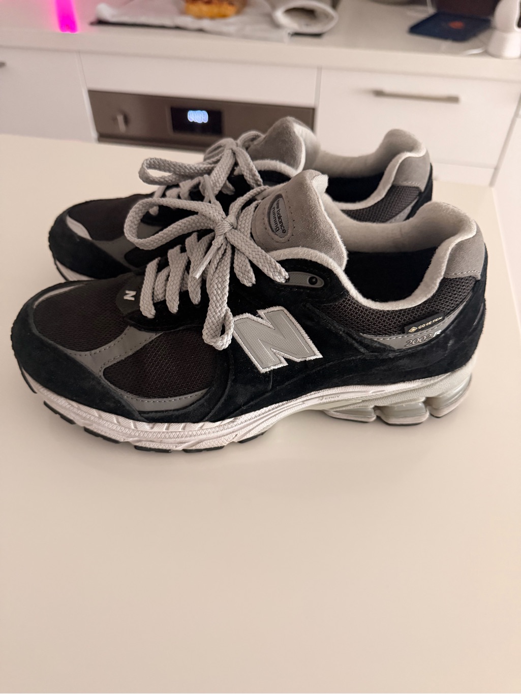 New Balance 2002r Gortex